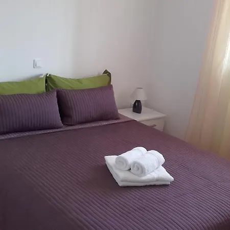 アパート Pranjic プーラ